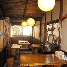 秋月とうふ家店内